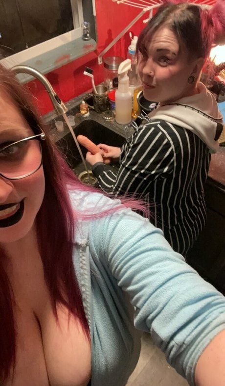 お金 OnlyFans xxx 画像