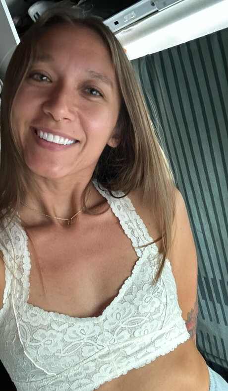 Nikita Crump 裸の女優 アーカイブ