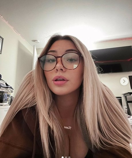 Kara Czapiga エロティックなモデル 写真