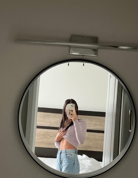 kylienelson アダルトスター 画像