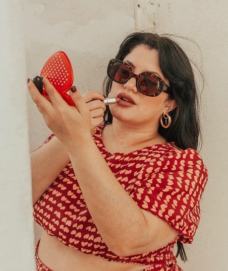 Ailin Heredia スター xxx 写真