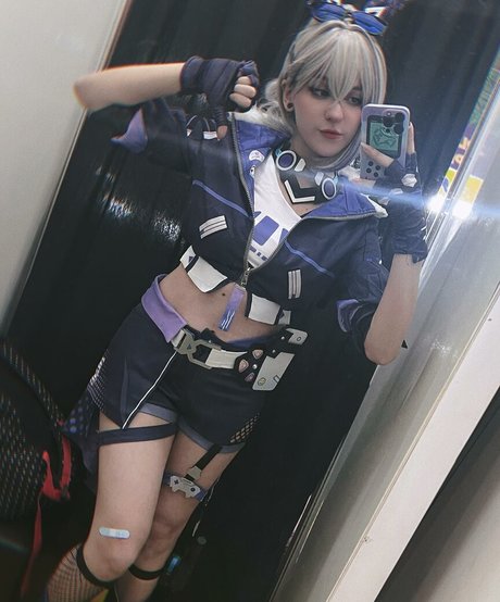 Yuunyu 裸のポルノスター ギャラリー