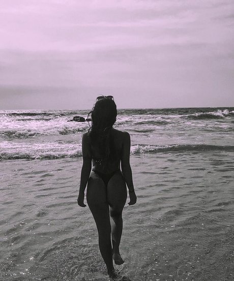 Kika 無料女優 写真