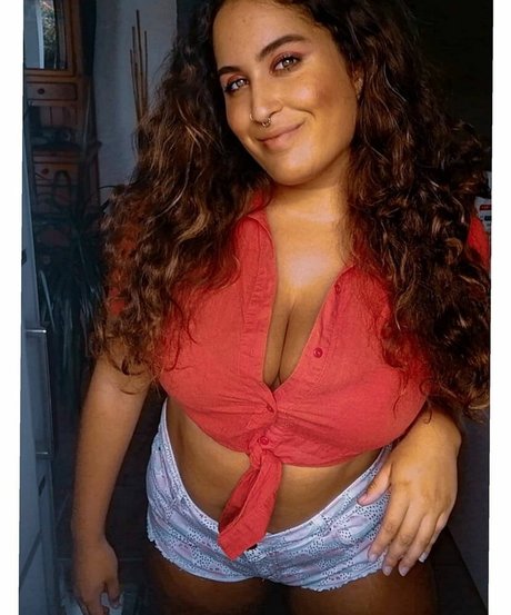 elviabombon セクシーなスター 画像