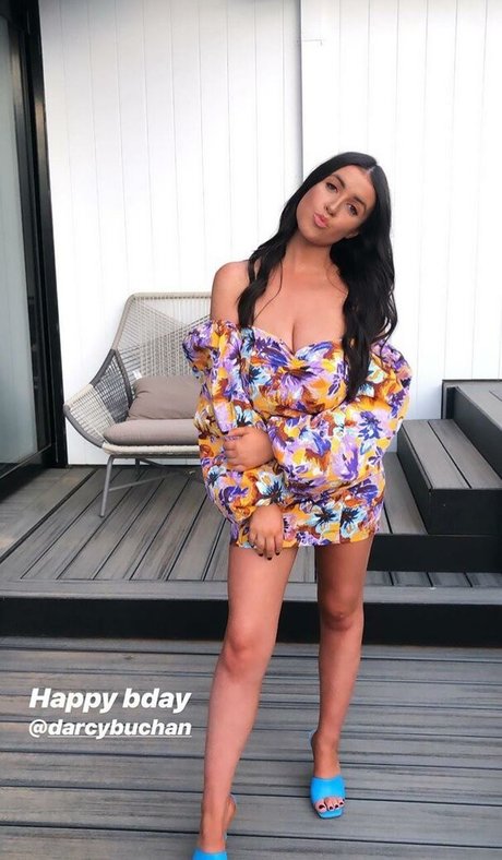 Darcy Buchan ポルノスター 素敵 ギャラリー