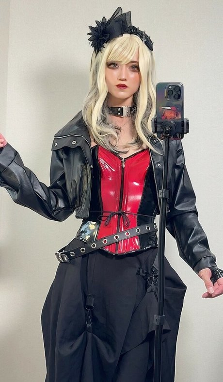 レズビアン ストラップオン OnlyFans 限定 画像