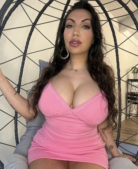 Crueltyfreecurves ポルノスター 美しい 写真