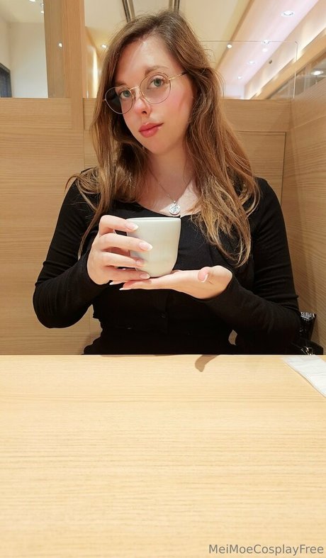 meimoecosplayfree 無料モデル 写真