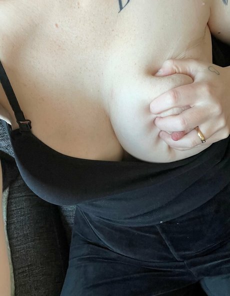 プリンセスアジアンOnlyFans アート裸 画像