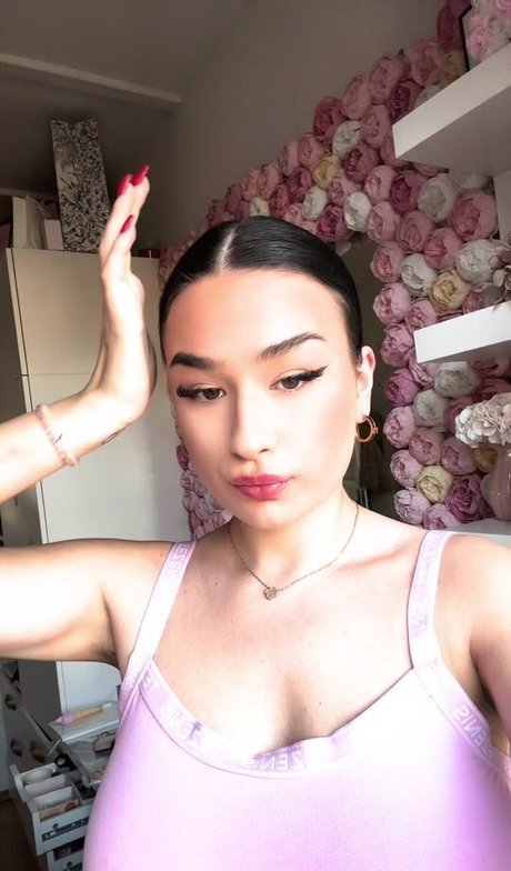 アジアンジム OnlyFans ホットセックス 画像