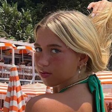 バイセクシャルカップルのOnlyFans 無料xxx 写真