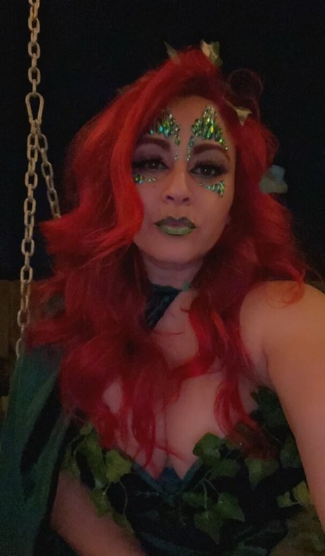 Sassigirl69 裸のスター 画像