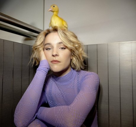 Pommelien Thijs トップポルノスター 画像