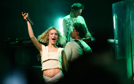 Pommelien Thijs top profile image