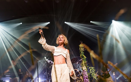 Pommelien Thijs ポルノスター ベスト ギャラリー