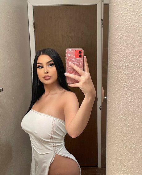 Kaleigh Strother ヌードモデル 画像