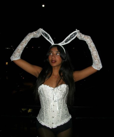 Maya Mayanalluri 高品質女優 画像