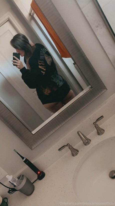 jessicamooreofficial 完璧なスター 画像