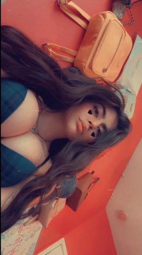 Emiliatorres55 セクシー女優 写真