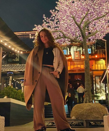 Natalie Gold ポルノモデル 写真