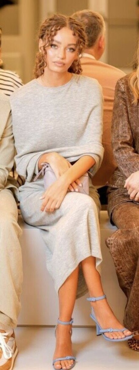 Nico Parker 女優 写真