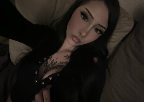 nephilimburial セクシーなポルノスター 画像