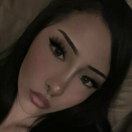 nephilimburial セクシーなスター 画像