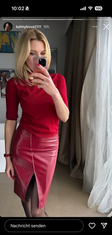 Kalmykova2111 エロティックモデル 写真