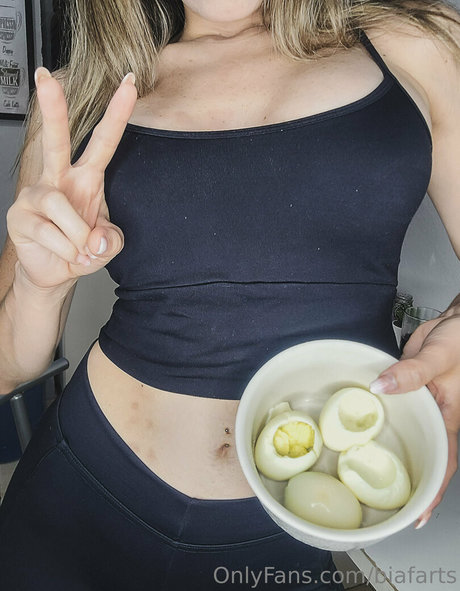 bia farts セクシーモデル 写真