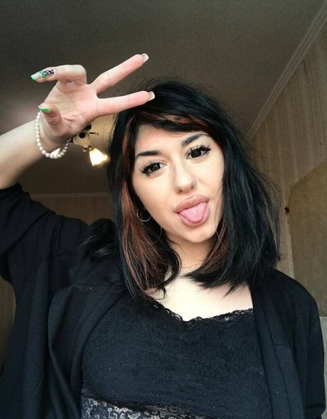 vickiblack ポルノスター 可愛い ギャラリー