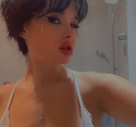 Ana Whiterose ポルノモデル 画像