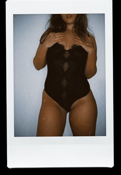 sullen succubus 完璧なポルノスター 写真