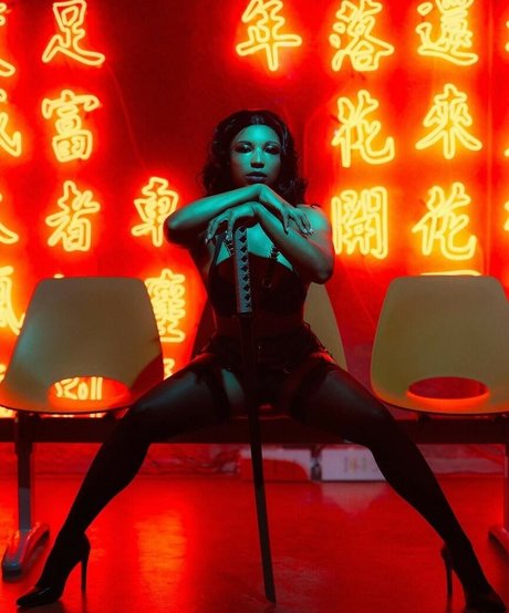 小柄なBBC OnlyFans 美しいxxx アーカイブ