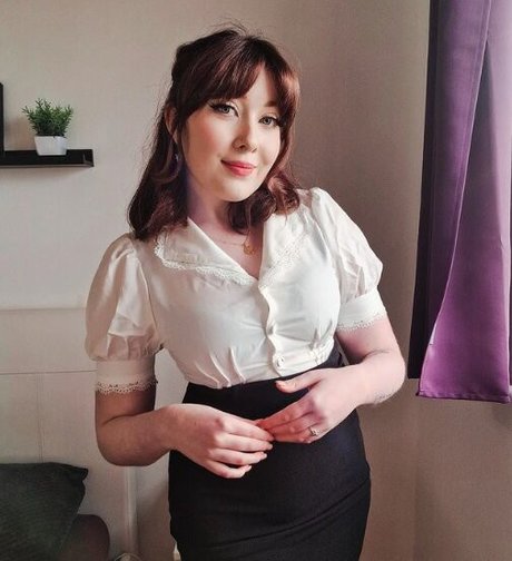 Batkitto ポルノスター セクシー 画像