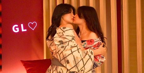 Ponya Vlog 高品質のポルノスター アーカイブ