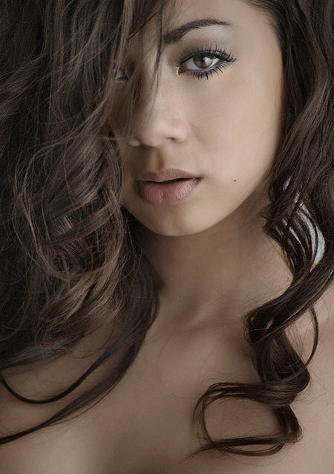 Jennifer Bachdim かわいいポルノスター ギャラリー