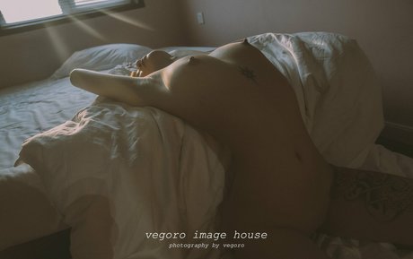 黒人ヌードOnlyFans ポルノ 画像