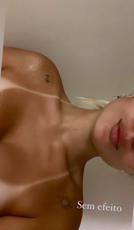 Lara Juc_ エロティックモデル ギャラリー