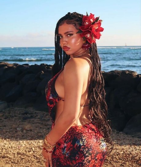 Asia Monet Ray 高品質モデル 画像