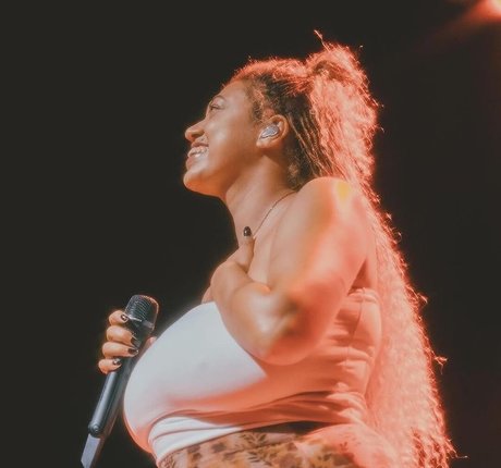 Mahalia エロティックモデル 画像