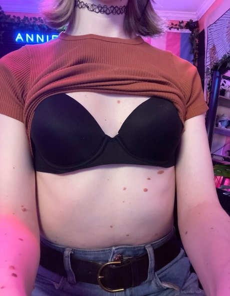 AnnieDro ヌードモデル 画像