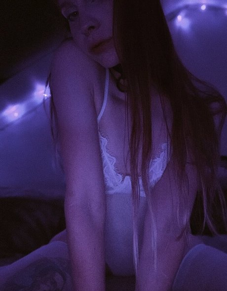 bb apathy 裸モデル 画像