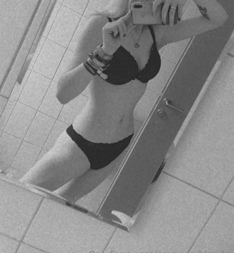 crazyxxxblonde 高品質モデル ギャラリー