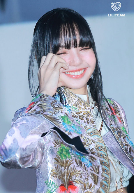 Lisa Blackpink ポルノスター 写真