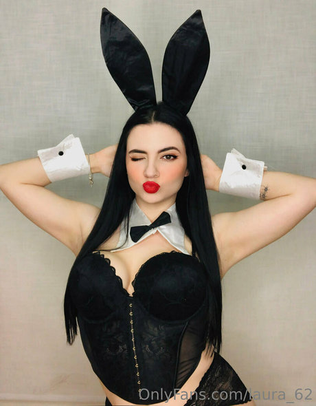 laura 62 セクシーモデル 写真