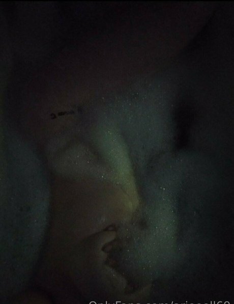 ゲイのラフなOnlyFans アートヌード 写真