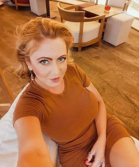 Berina Fati 完璧なスター 画像