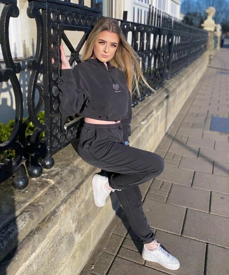 アジアンベイビーOnlyFans 無料ヌード アーカイブ