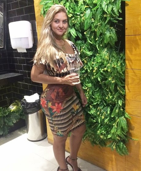 priscila bessa_ スター ヌード アーカイブ