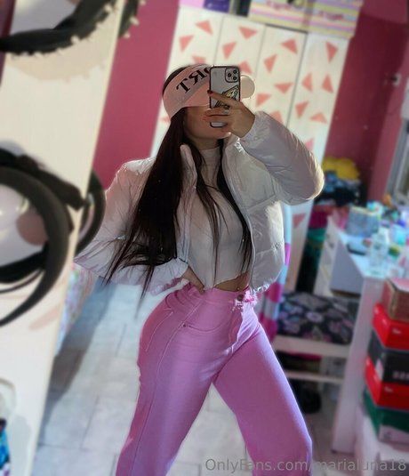 金髪ティーンOnlyFans 美しい裸 写真